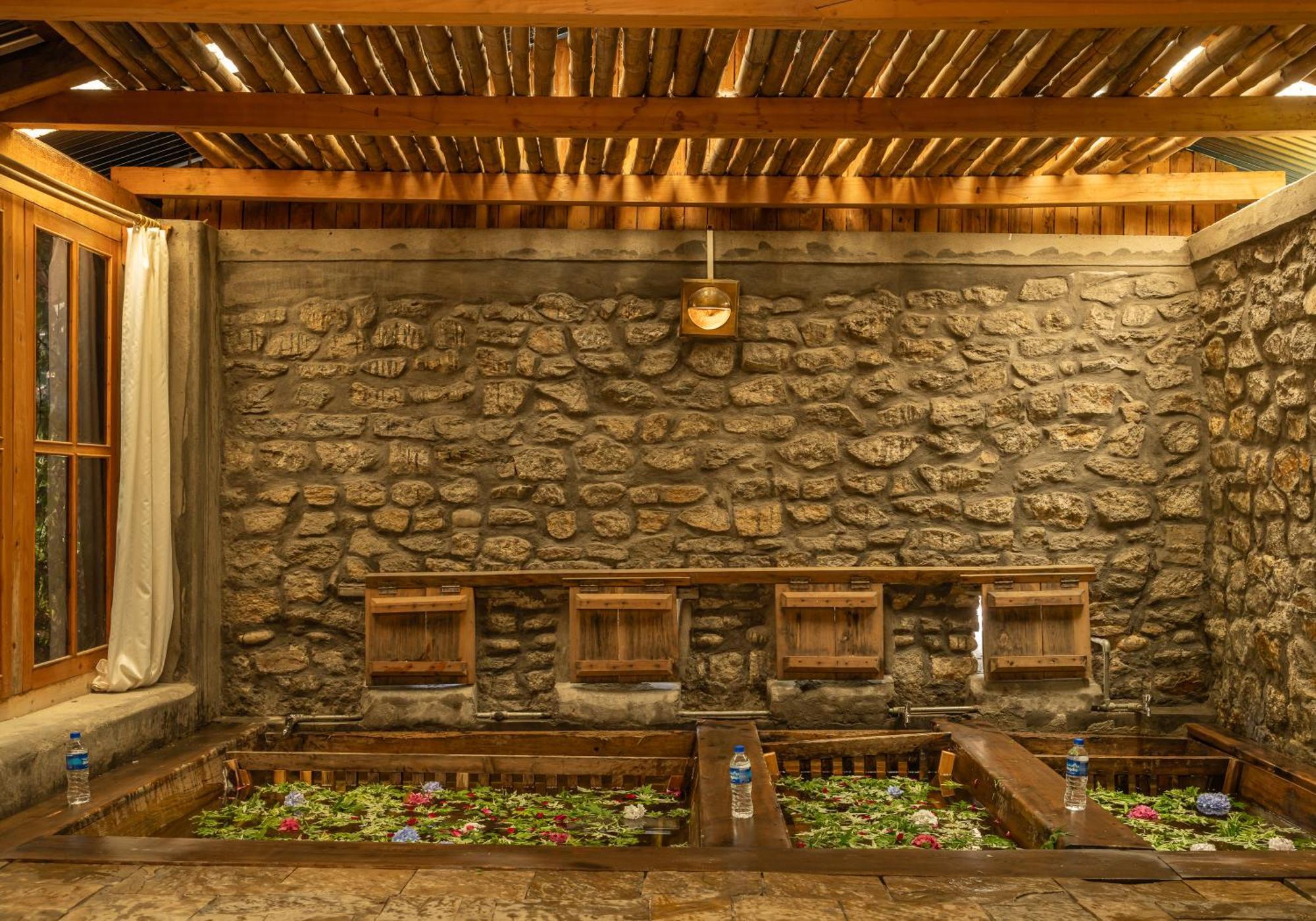 Tiger'S Nest Resort - Best Resort In Paro Kültér fotó